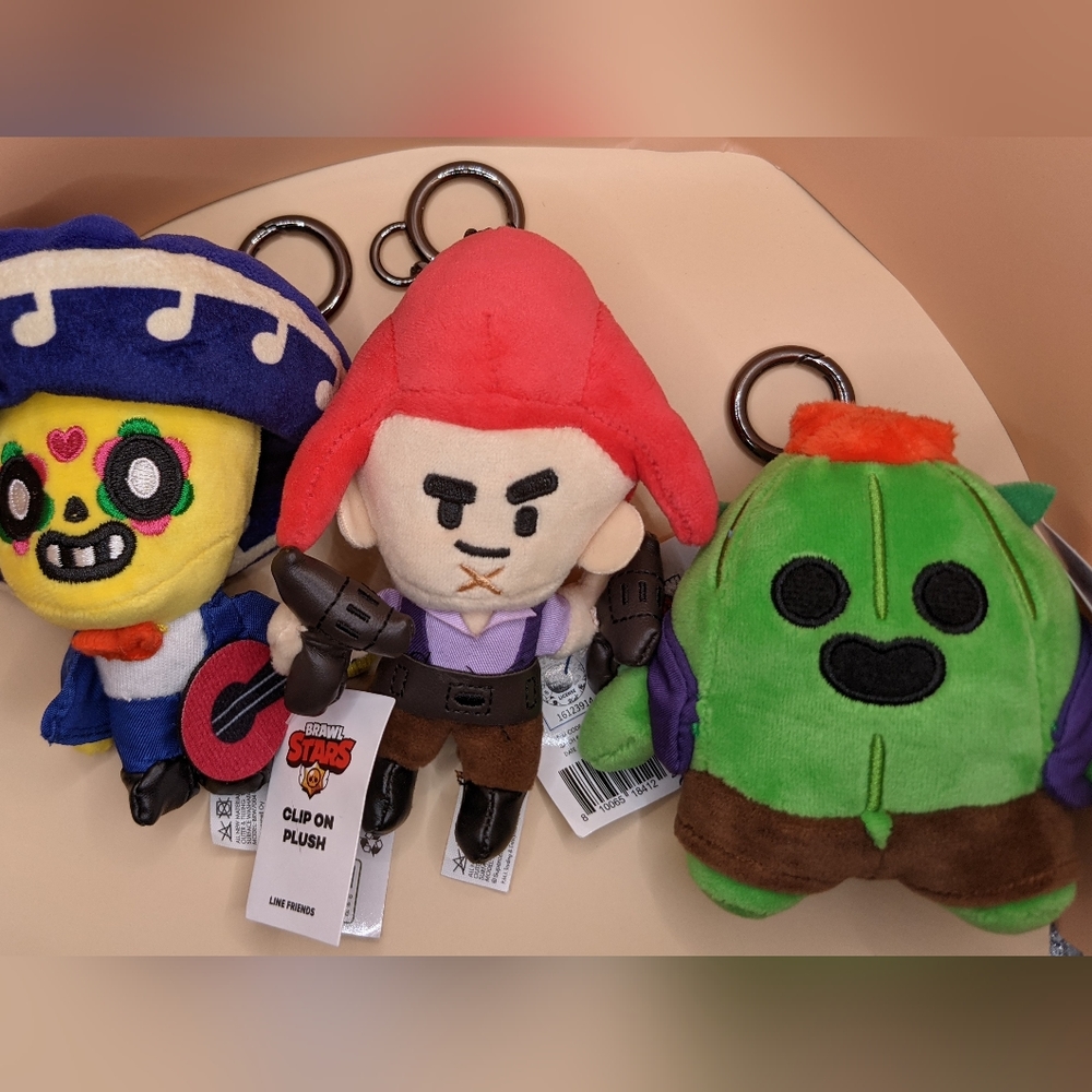 Trio of BRAWL STARS Clip on Plush keychain, backpack, or purse charms - Picture 2 of 11